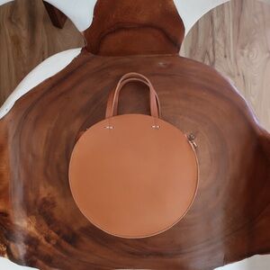 Clare V. Petit Alistair in Cuoio